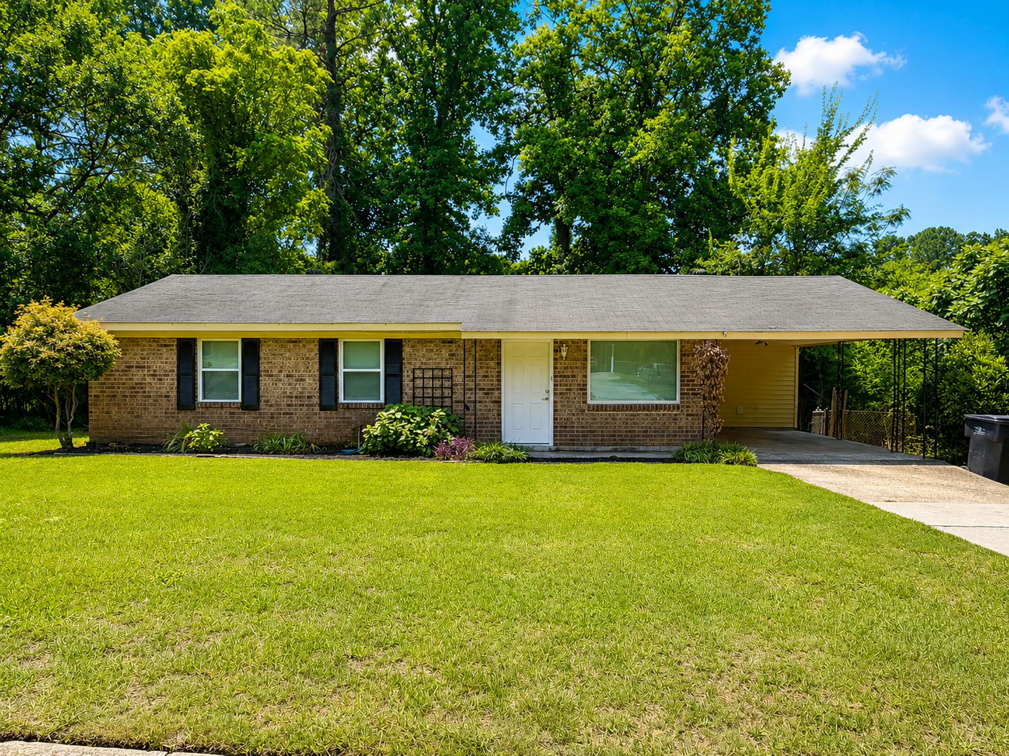 Augusta House: 3406 Crane Ferry Rd