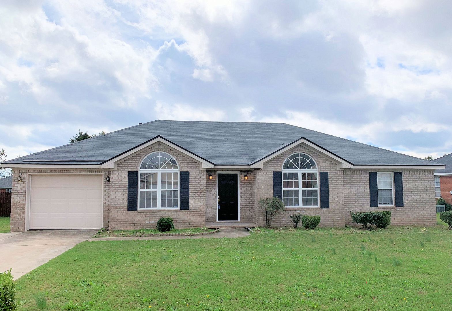 Grovetown House: 225 Taylor Circle