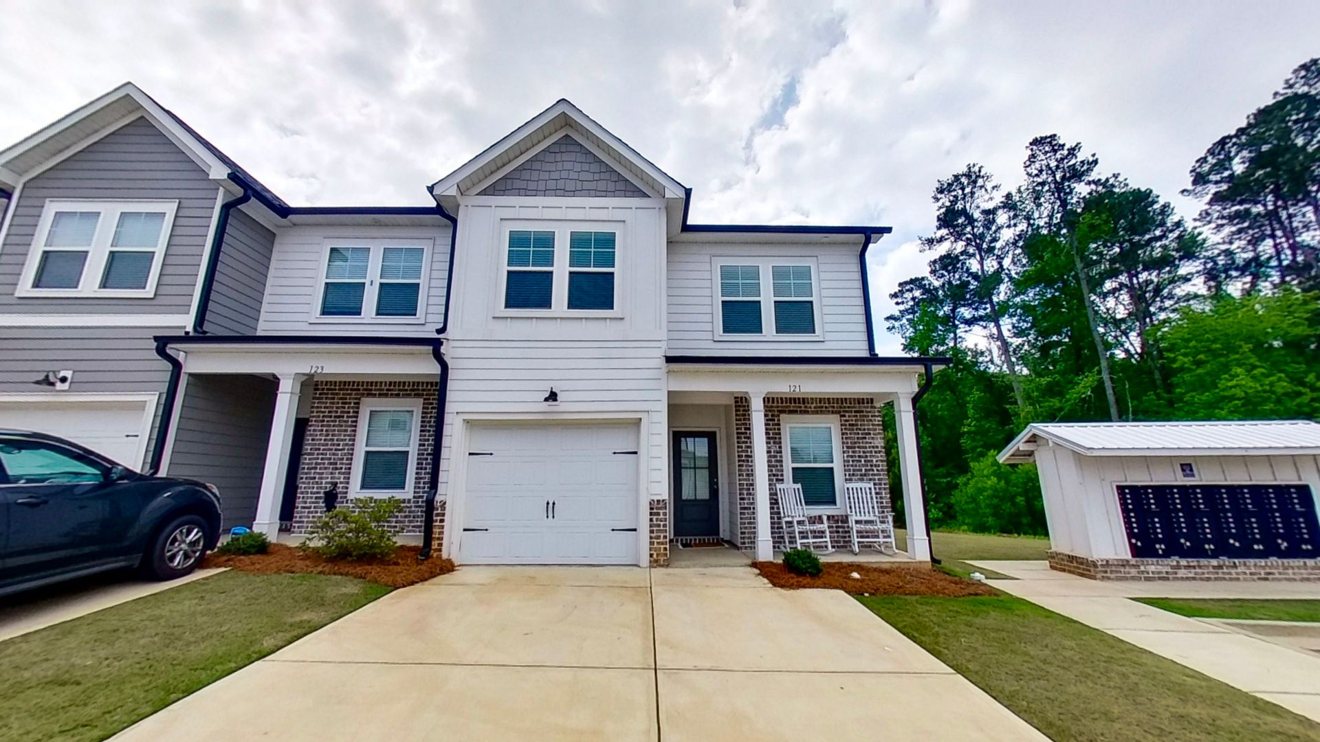 Evans Townhome: 121 Canton Park Ave