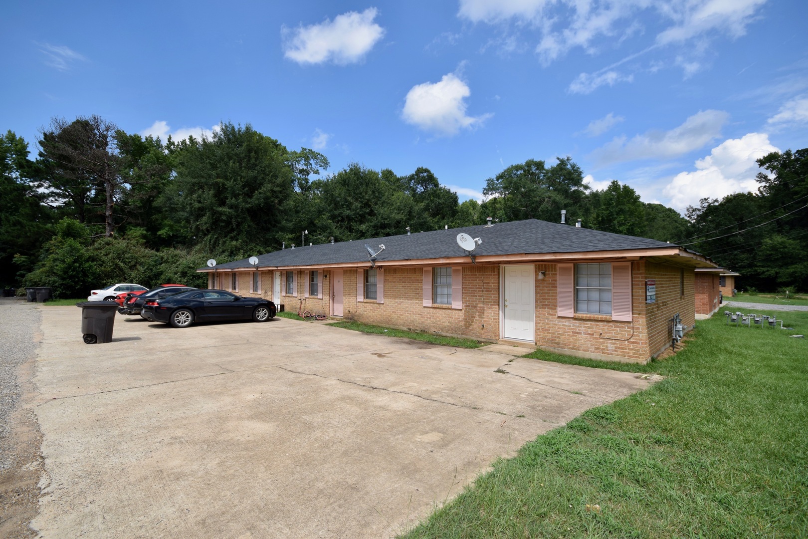 Grambling Apartment: 132 Wilson St.