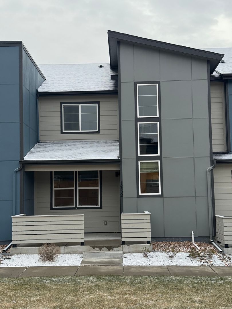 Colorado Springs Townhome: 1752 Rose Quartz Hts