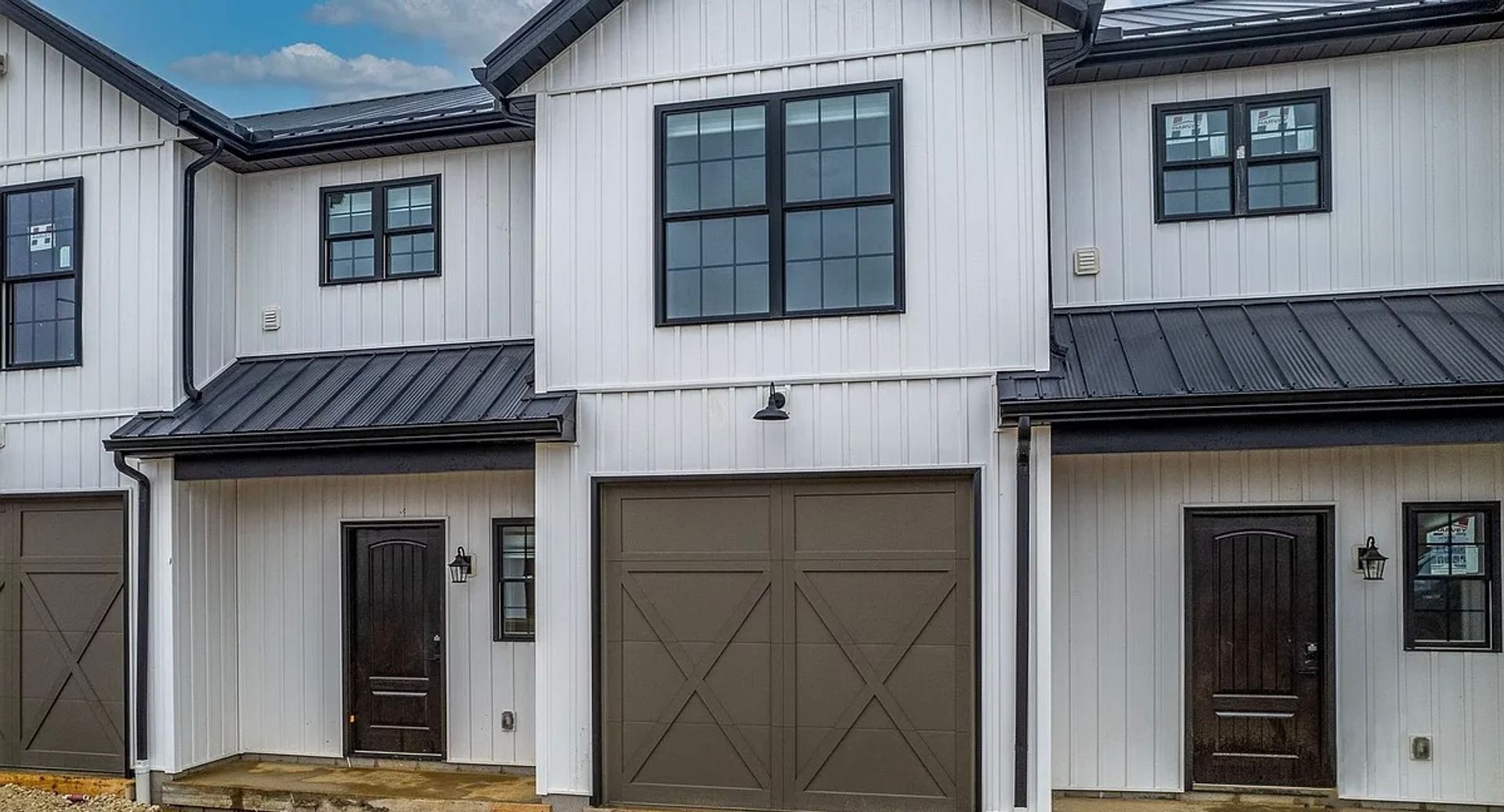 wooster Apartment: 2046 noble dr