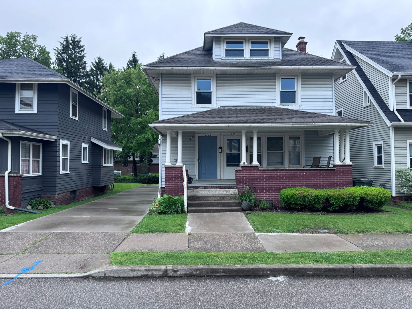 Wooster House: 230 1/2 Clark Ave