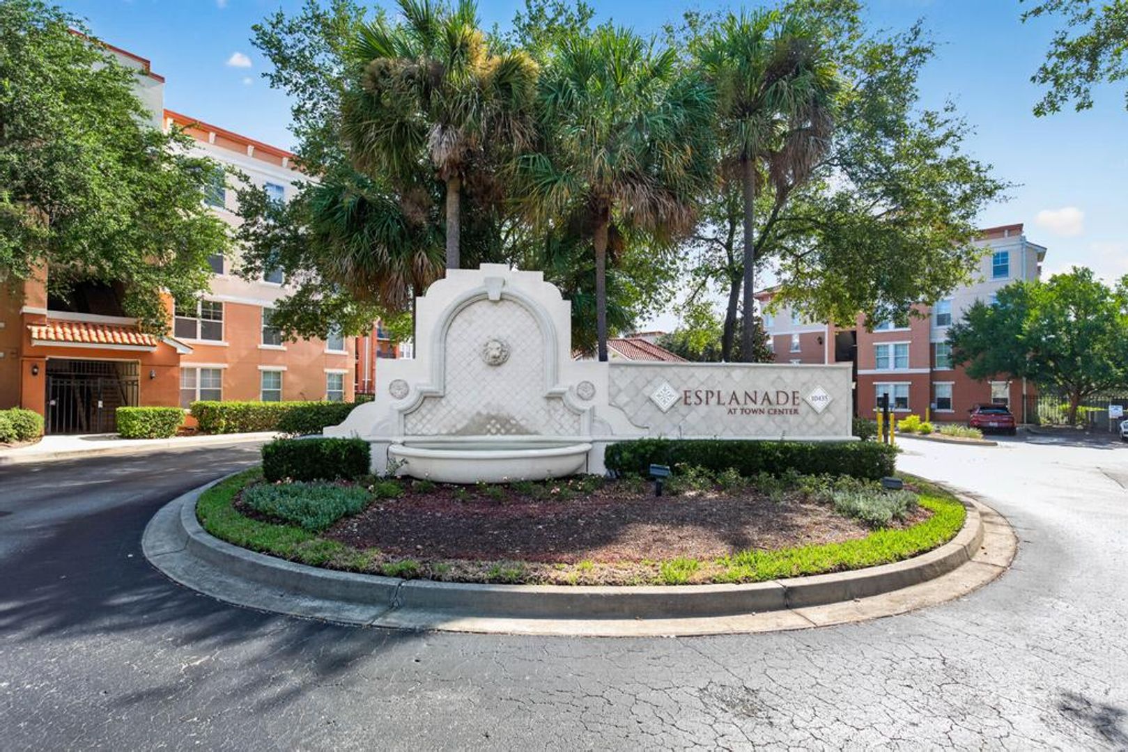 Jacksonville House: 10435 Midtown Parkway #455