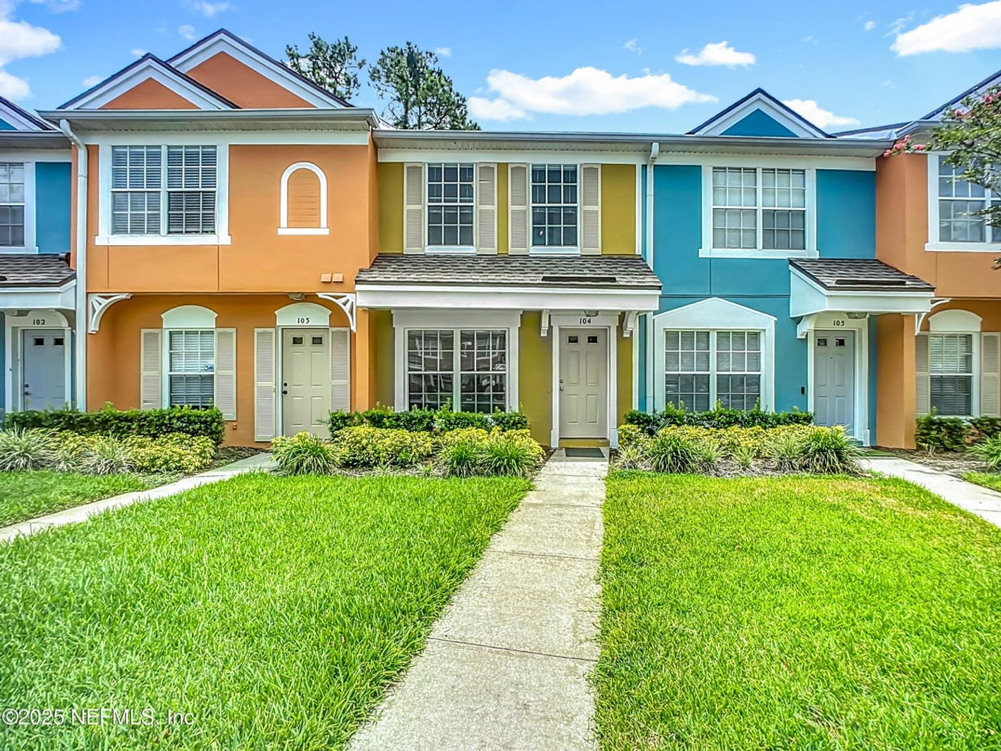 Jacksonville House: 12311 Kensington Lakes Dr #104