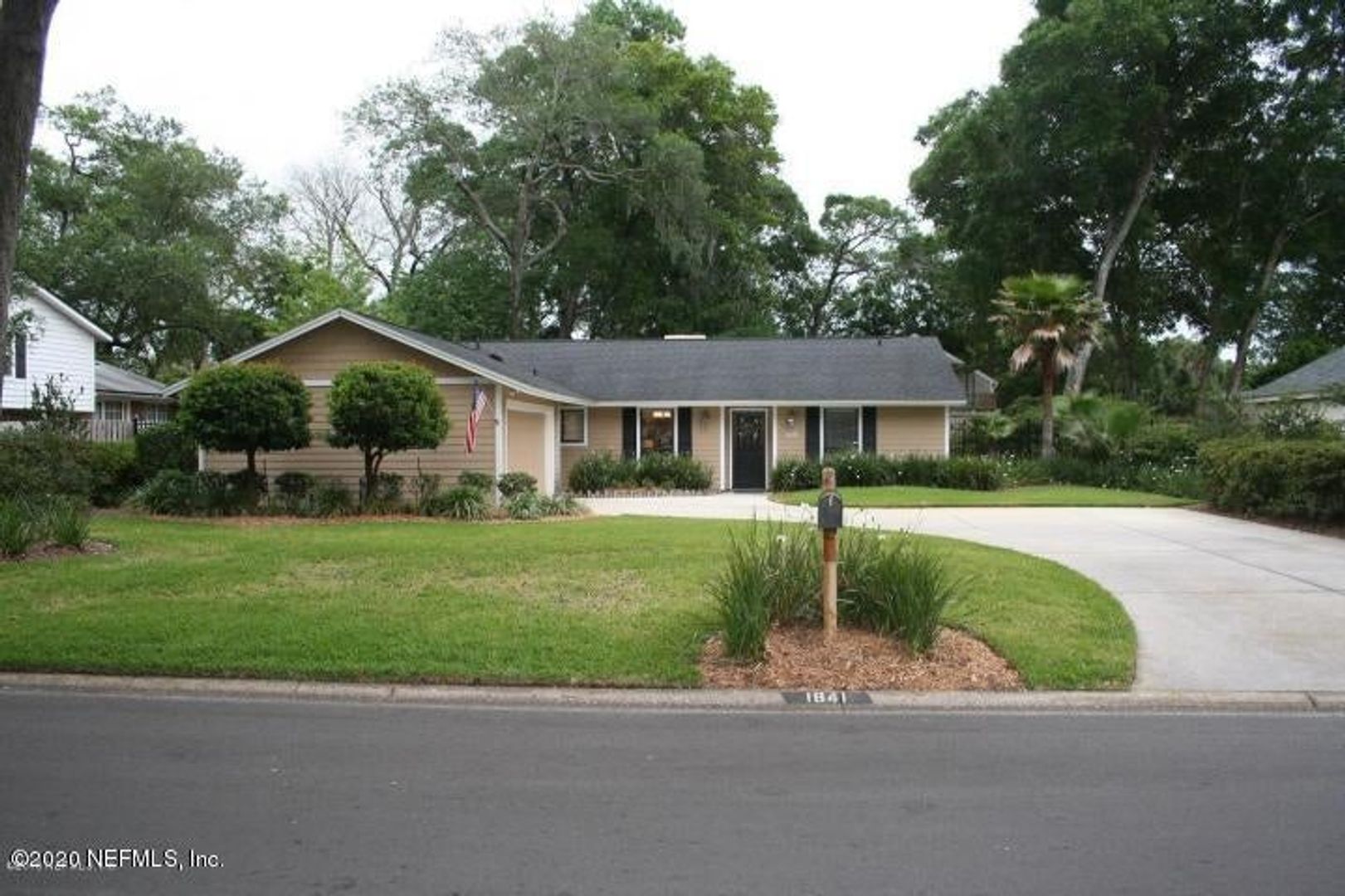 Neptune Beach House: 1841 Twelve Oaks Ln. E.