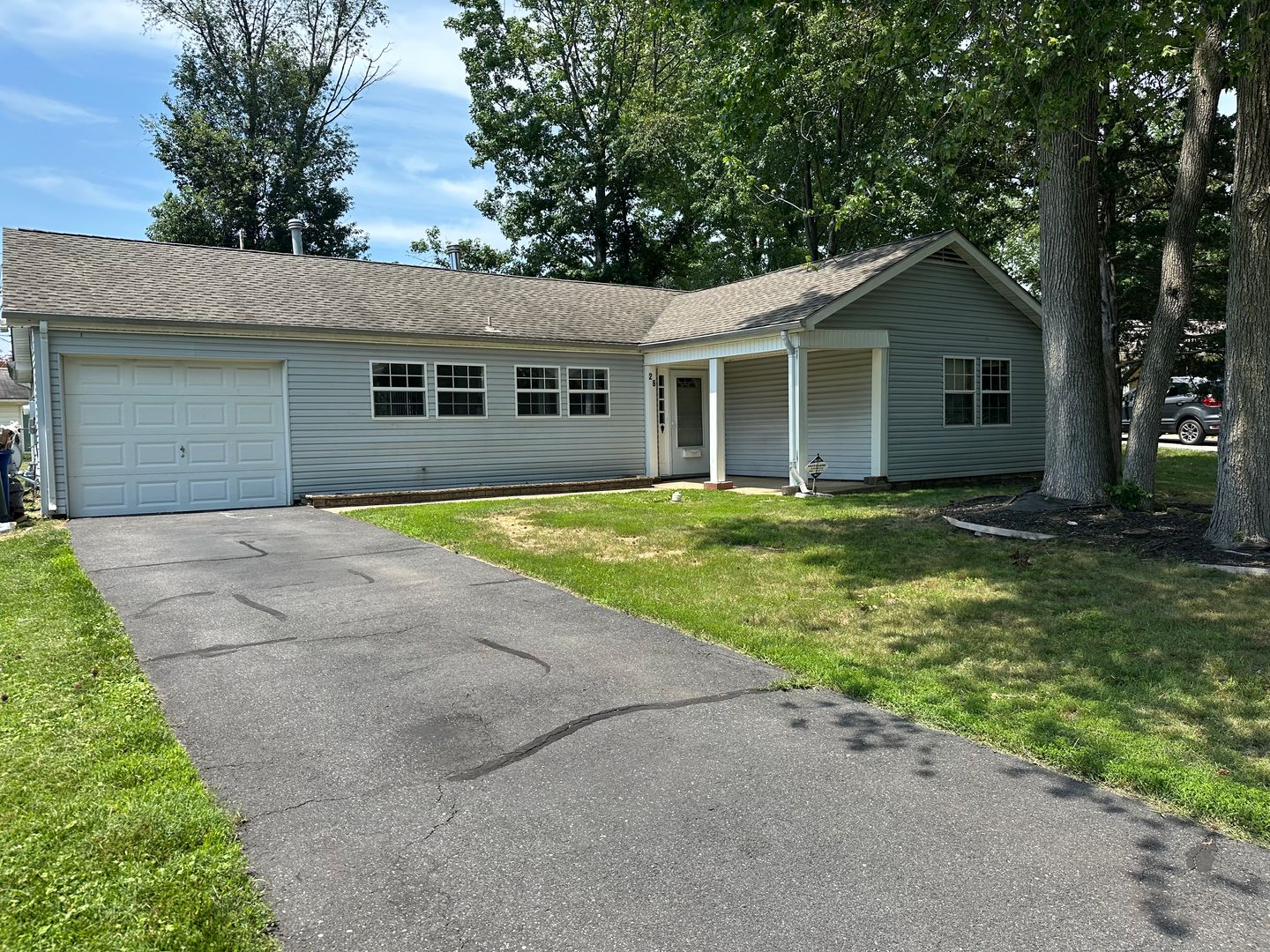 Willingboro House: 26 Newport Lane