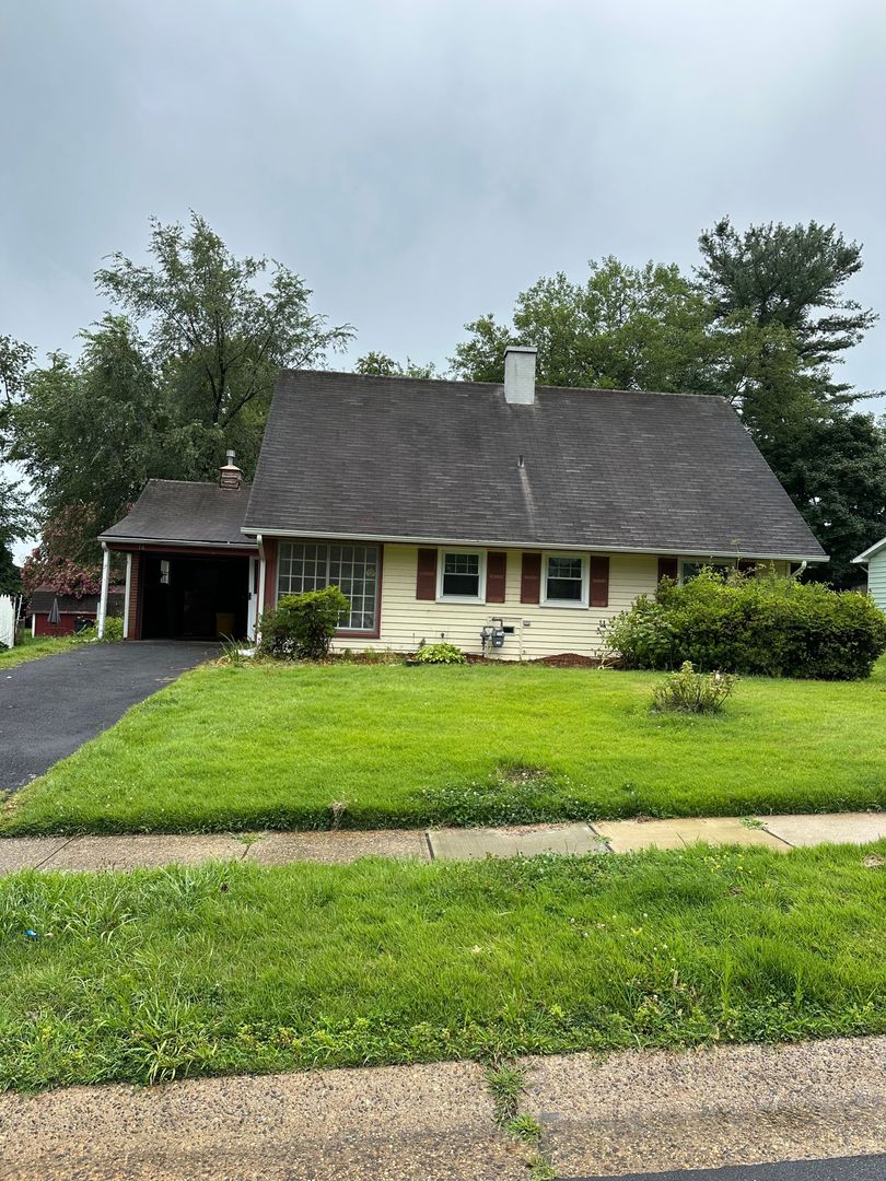 Willingboro House: 16 Marshal Lane