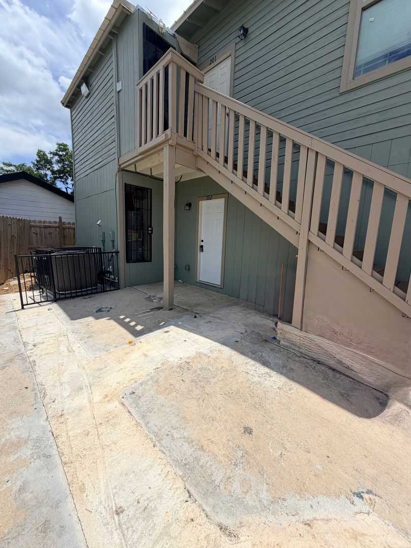 San Antonio Apartment: 108 Beatrice
