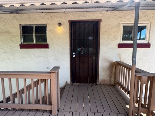 Apartment Available for Immediate Move In! – photo 1
