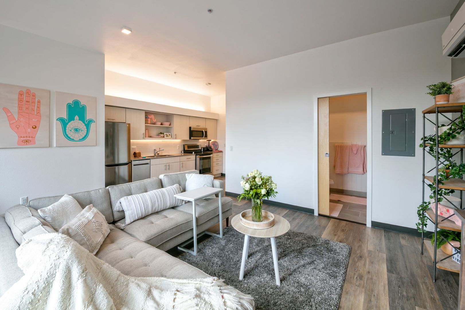 Albuquerque Apartment: 1716 Central Avenue SW