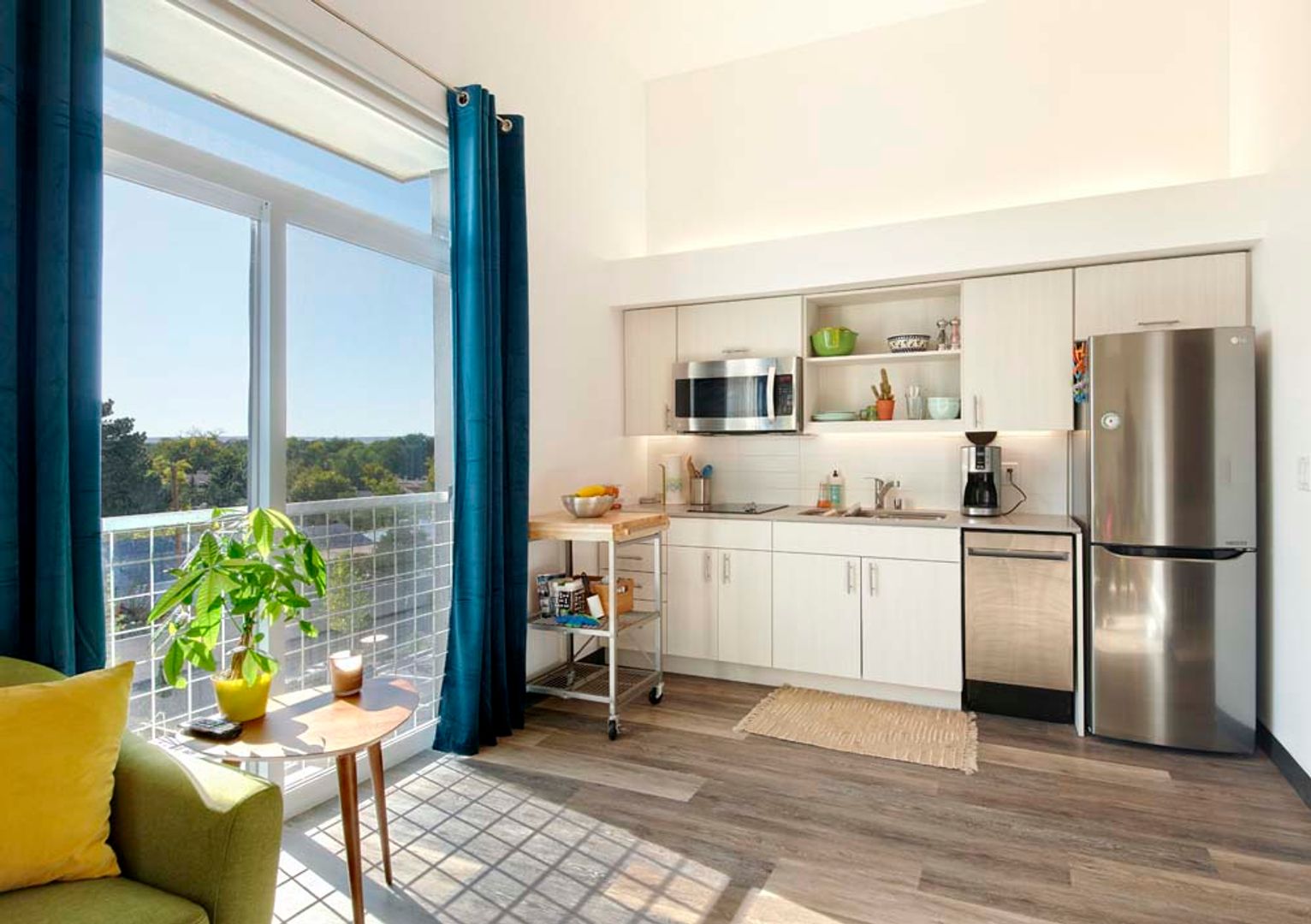 Albuquerque Apartment: 1716 Central Avenue SW