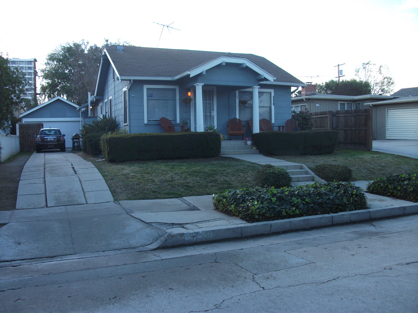 Long Beach Apartment: 3739-3741 Olive Avenue