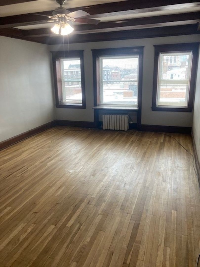 Cleveland Apartment: 3328 Euclid Ave