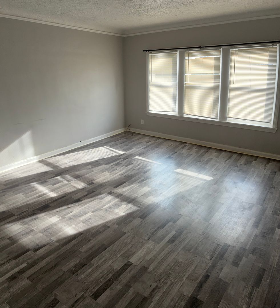 Lakewood Apartment: 1365 Clarence Ave