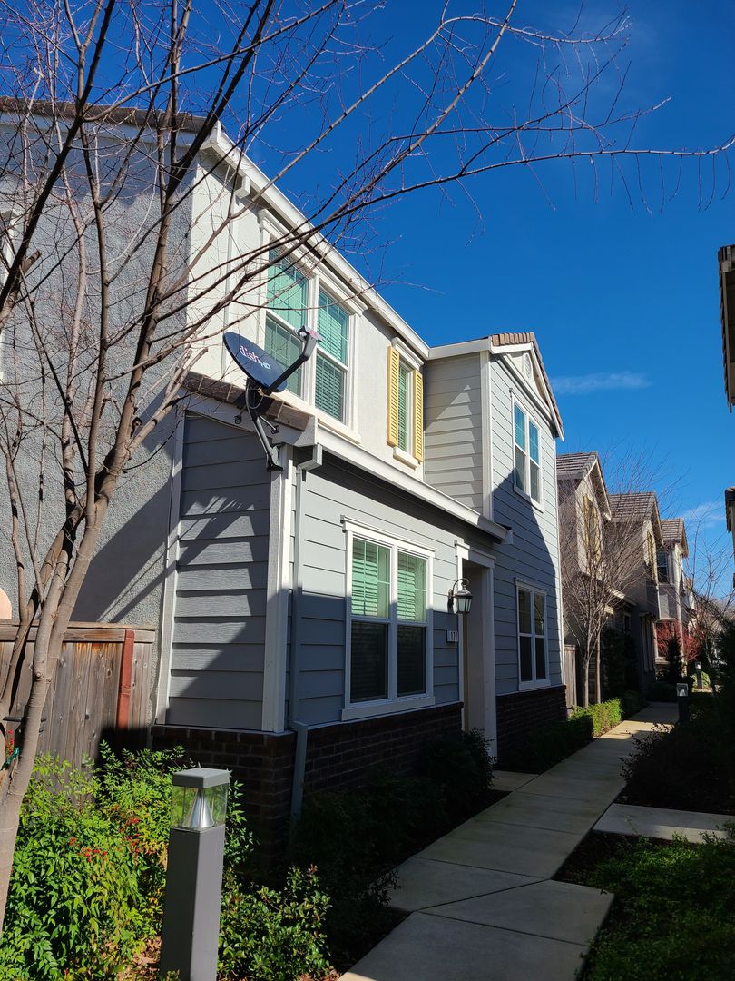 Folsom House: 177 Colner Circle
