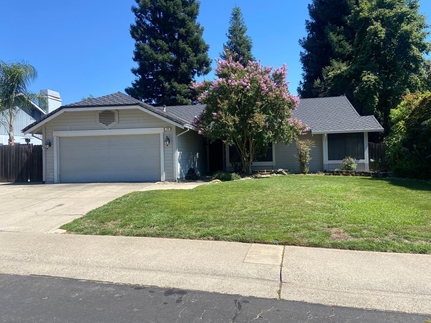 Folsom House: 109 Stoney Hill Drive
