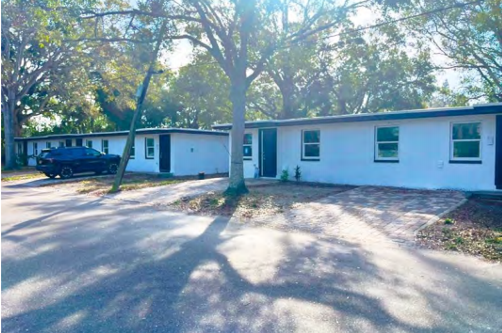 Largo Apartment: 897 10th Ave SW