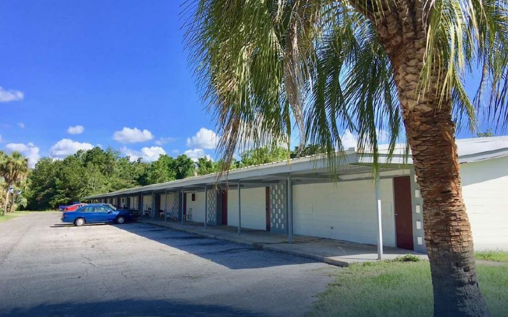 Lake City Apartment: 3722 S U.S. Highway 441