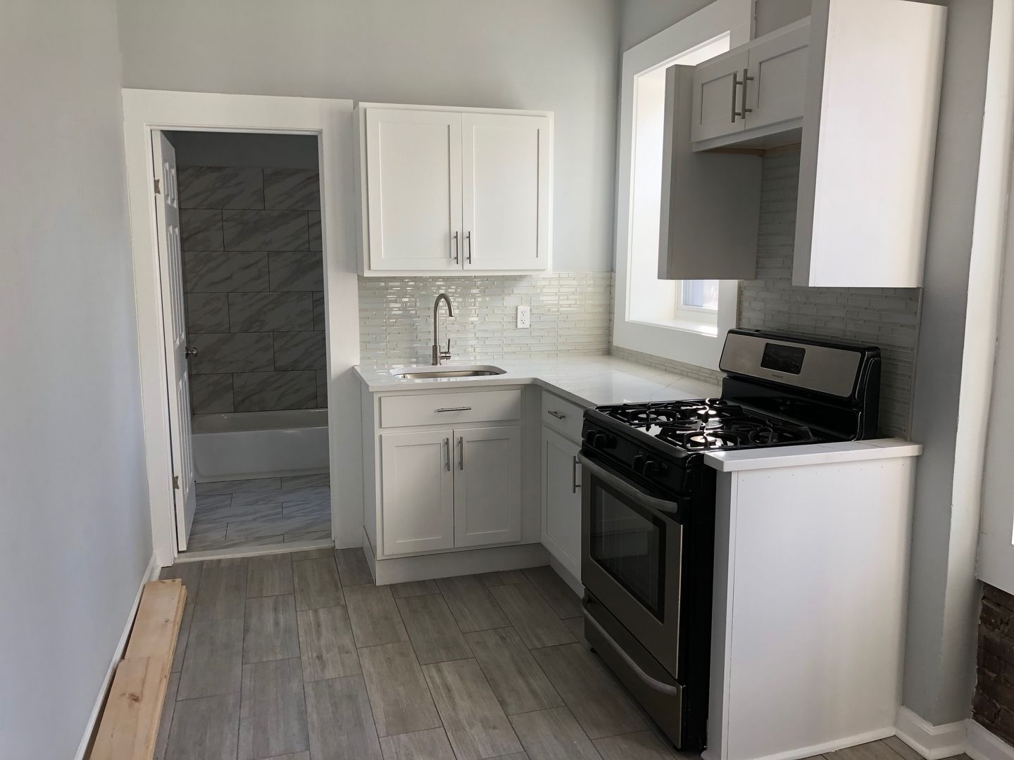 Newark Apartment: 946 Broad Street