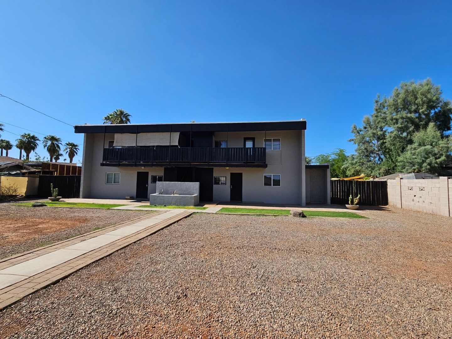 Phoenix Apartment: 2036 W. Adams St.