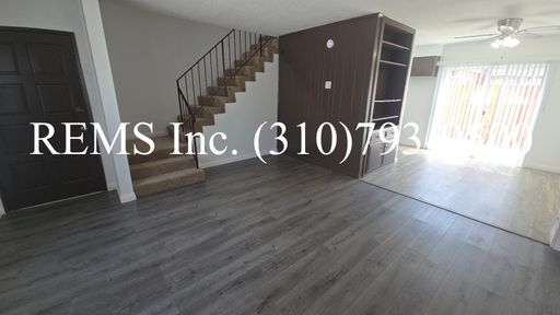 Renovated Front Apartment in Redondo Beach with Private Patio, Balcony & Garage – photo 1