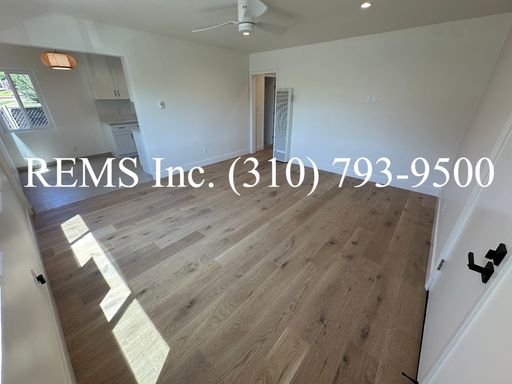 Fully Remodeled Downstairs 2 Bedrooms Apartment with Parking – photo 1