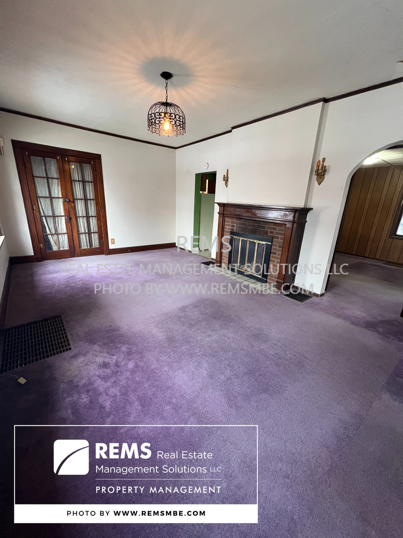 Wisconsin Dells Apartment: 1010 - 1016 Vine Street