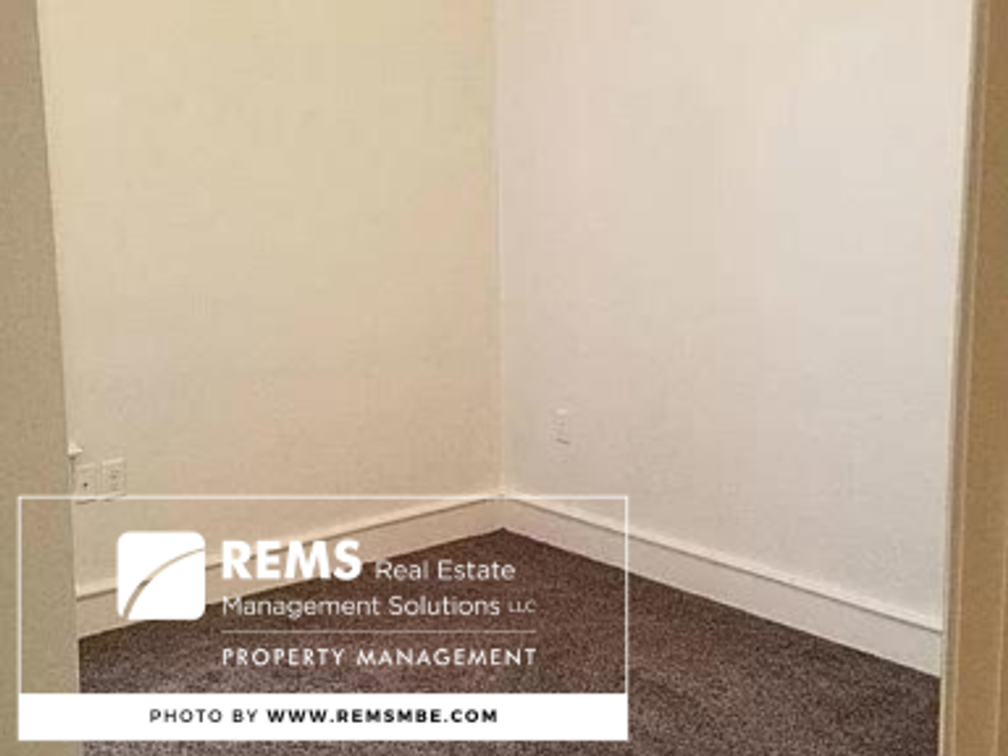 Baraboo Apartment: 200 Ash Street