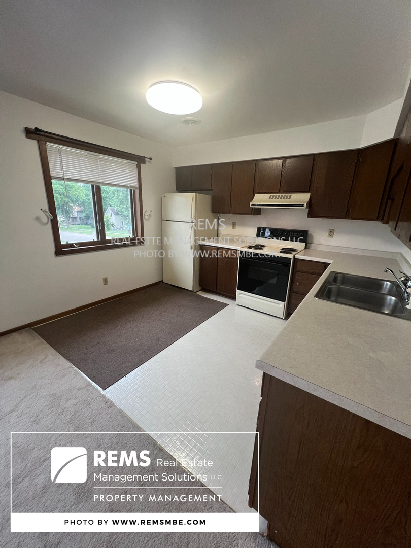 Wisconsin Dells Apartment: 707 Minnesota Avenue