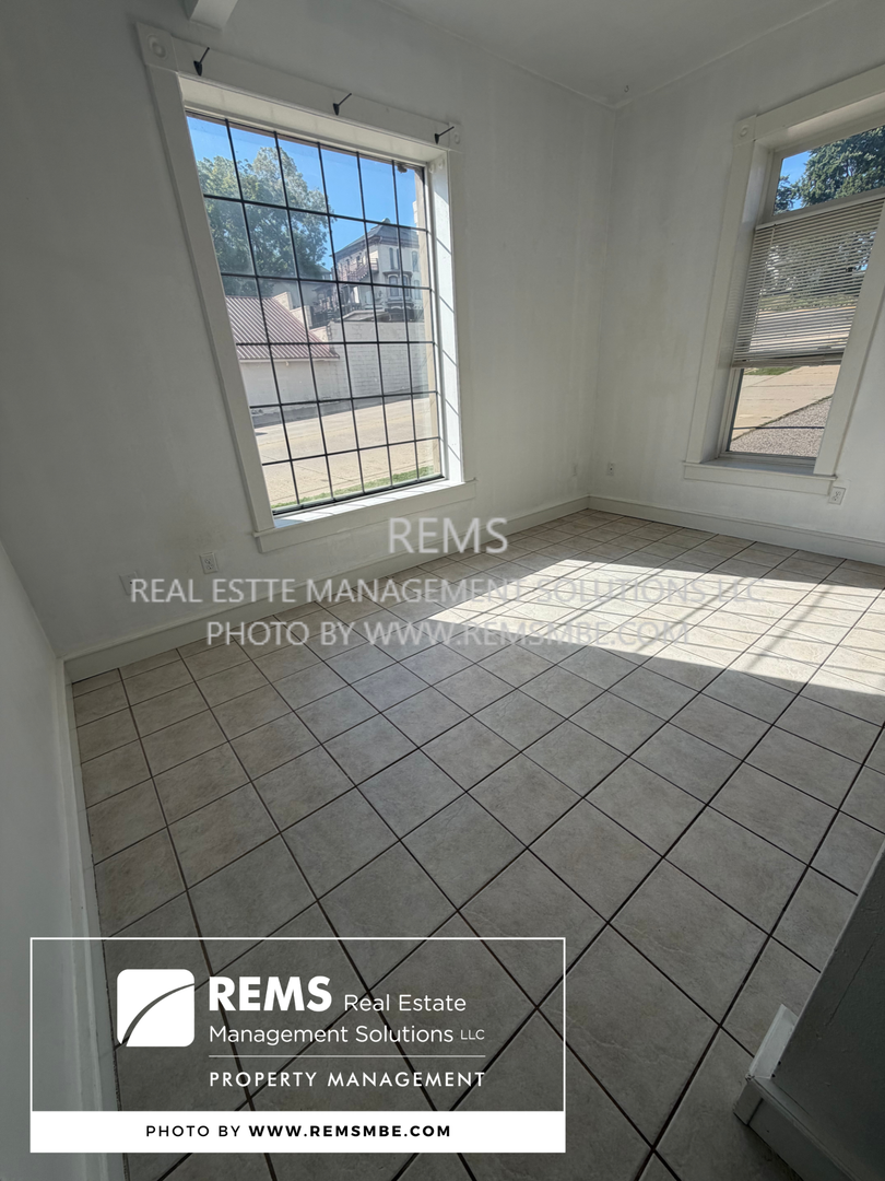 Baraboo Apartment: 200 Ash Street