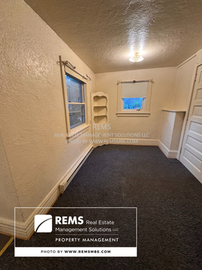 125 7th Ave -4 Baraboo, WI