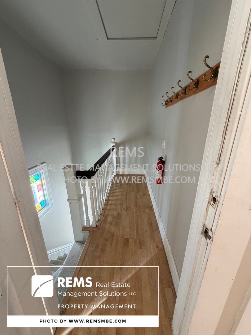 Madison Apartment: 947 Williamson Street