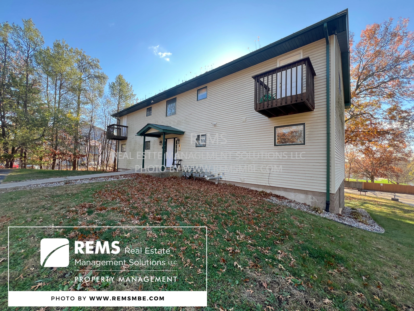 Wisconsin Dells Apartment: 1185 East Hiawatha Drive