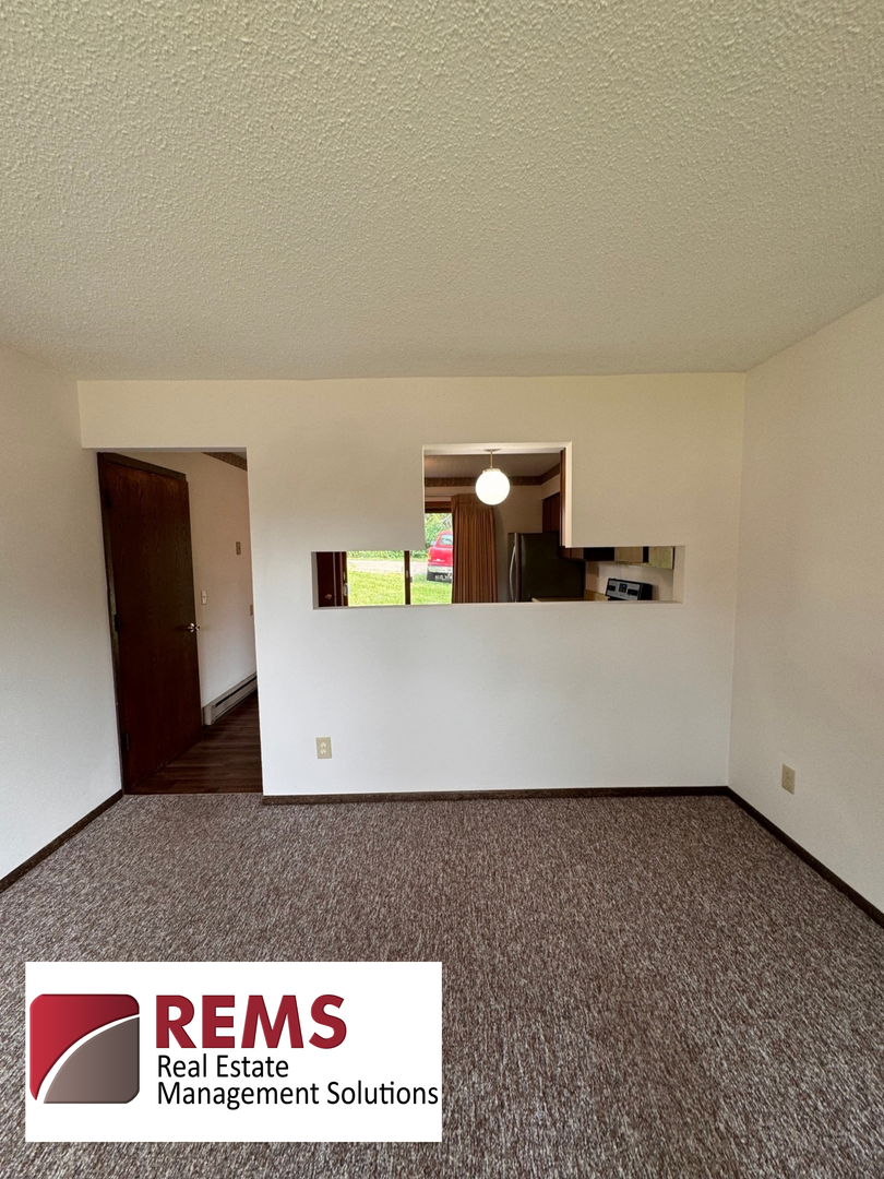 Baraboo Apartment: 701-709 12th Street / 1400-1406 Tuttle St