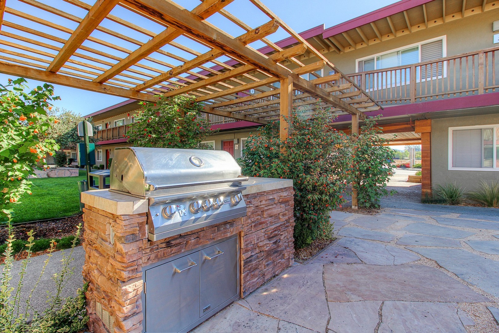 Grill area at Brush Creek Apartments