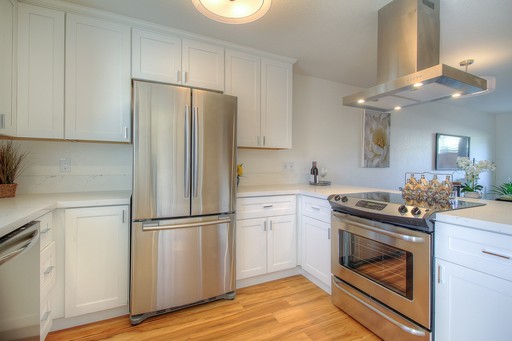Newly Renovated 2x1.5 Townhome - Brand New Everything! – photo 1
