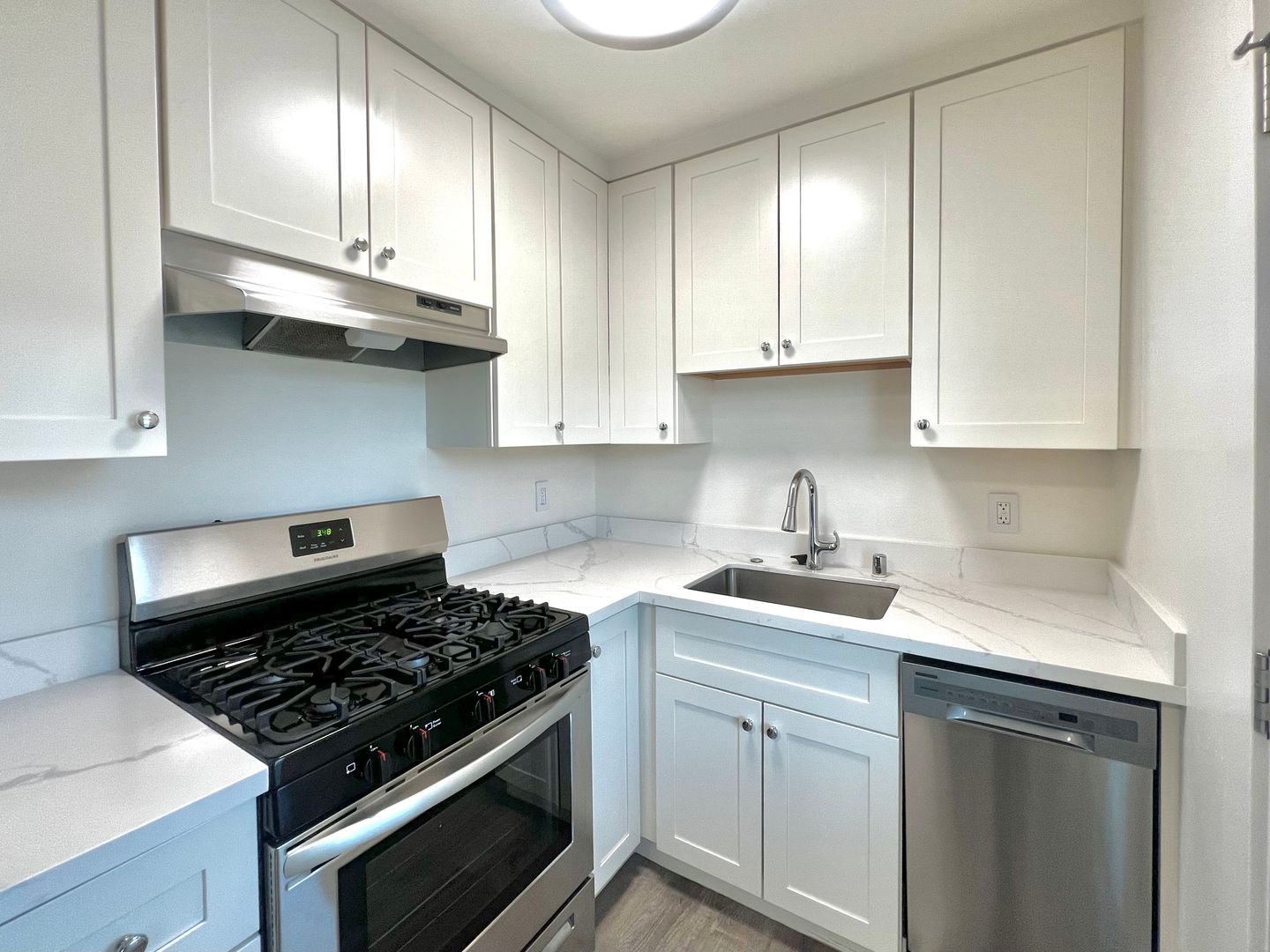 Santa Rosa Apartment: 303 Farmers Lane