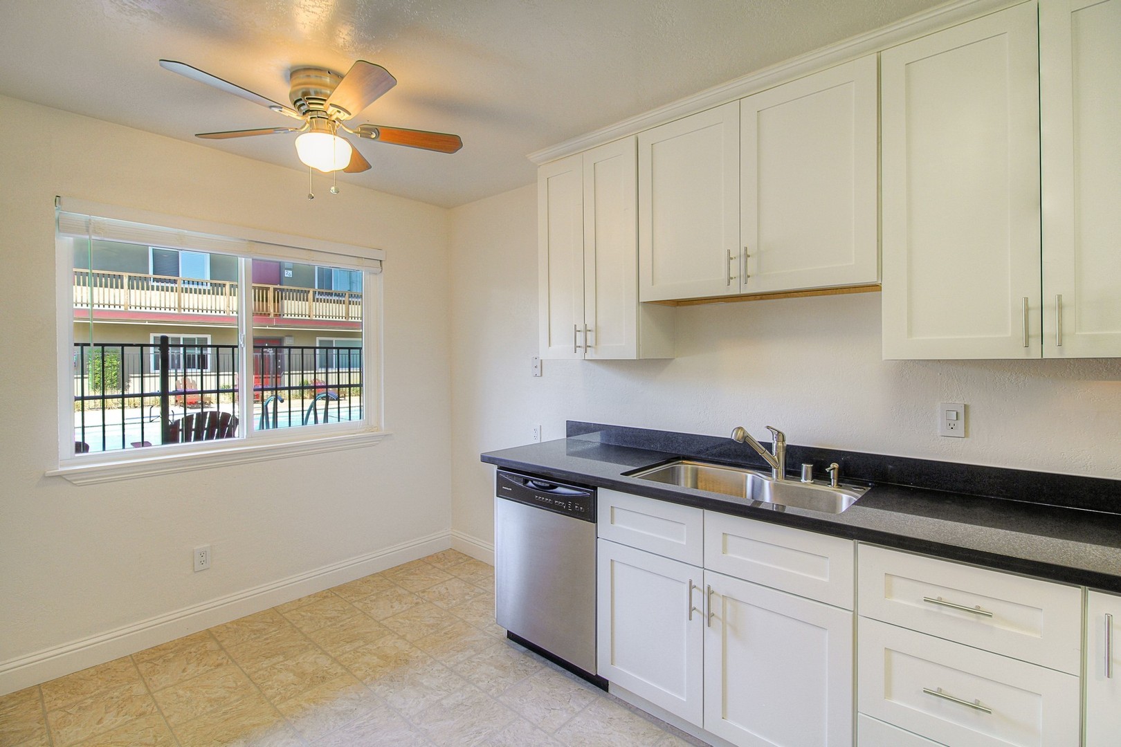 Brush Creek Apartments 4 of 12