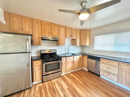 871 Sonoma Avenue, M – photo 1