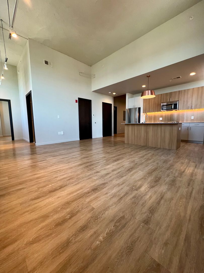 St. Louis Apartment: 2650 Locust St