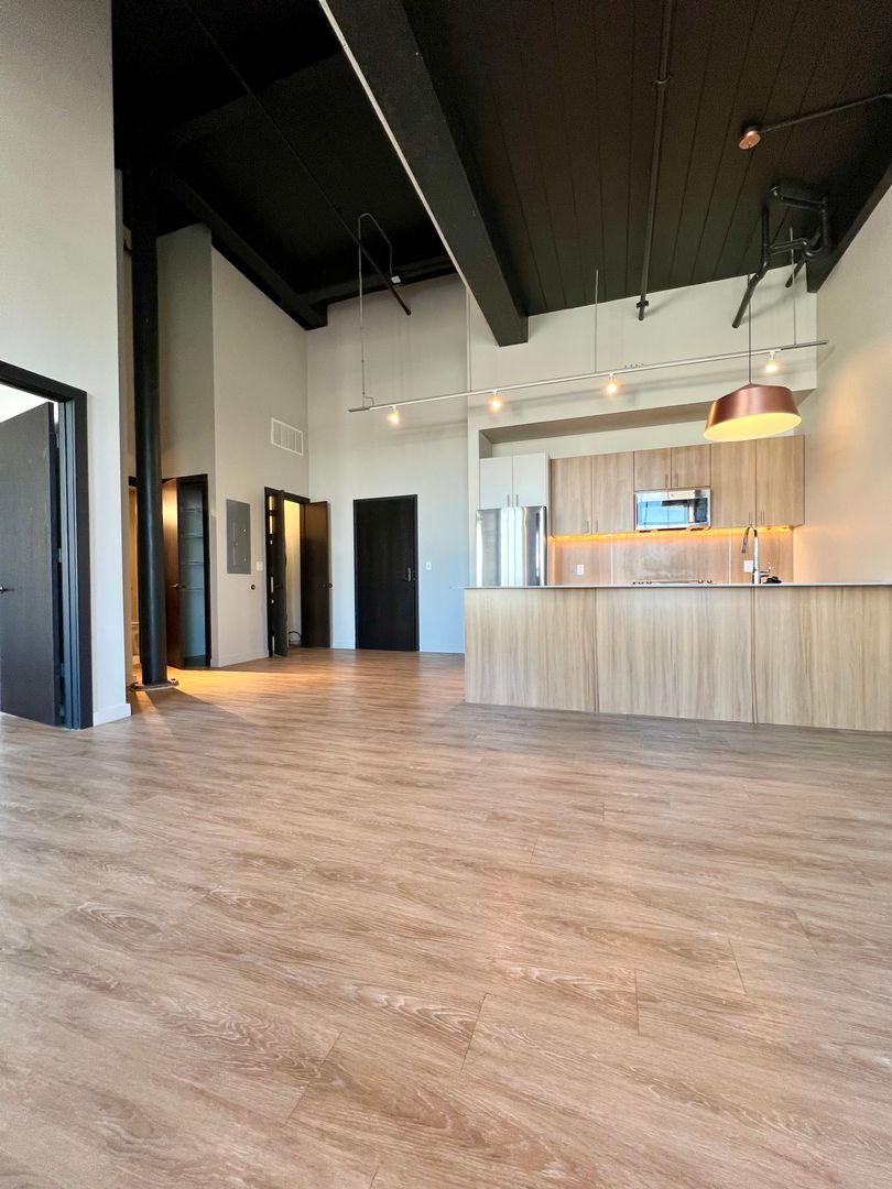 St. Louis Apartment: 2650 Locust St