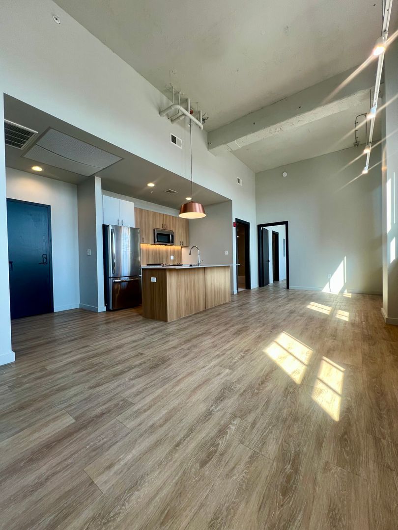 St. Louis Apartment: 2650 Locust St