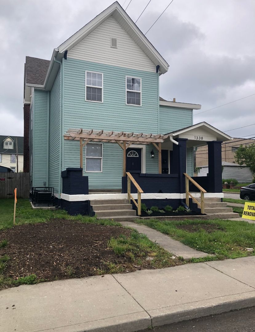 Indianapolis Apartment: 1338 E Market Street