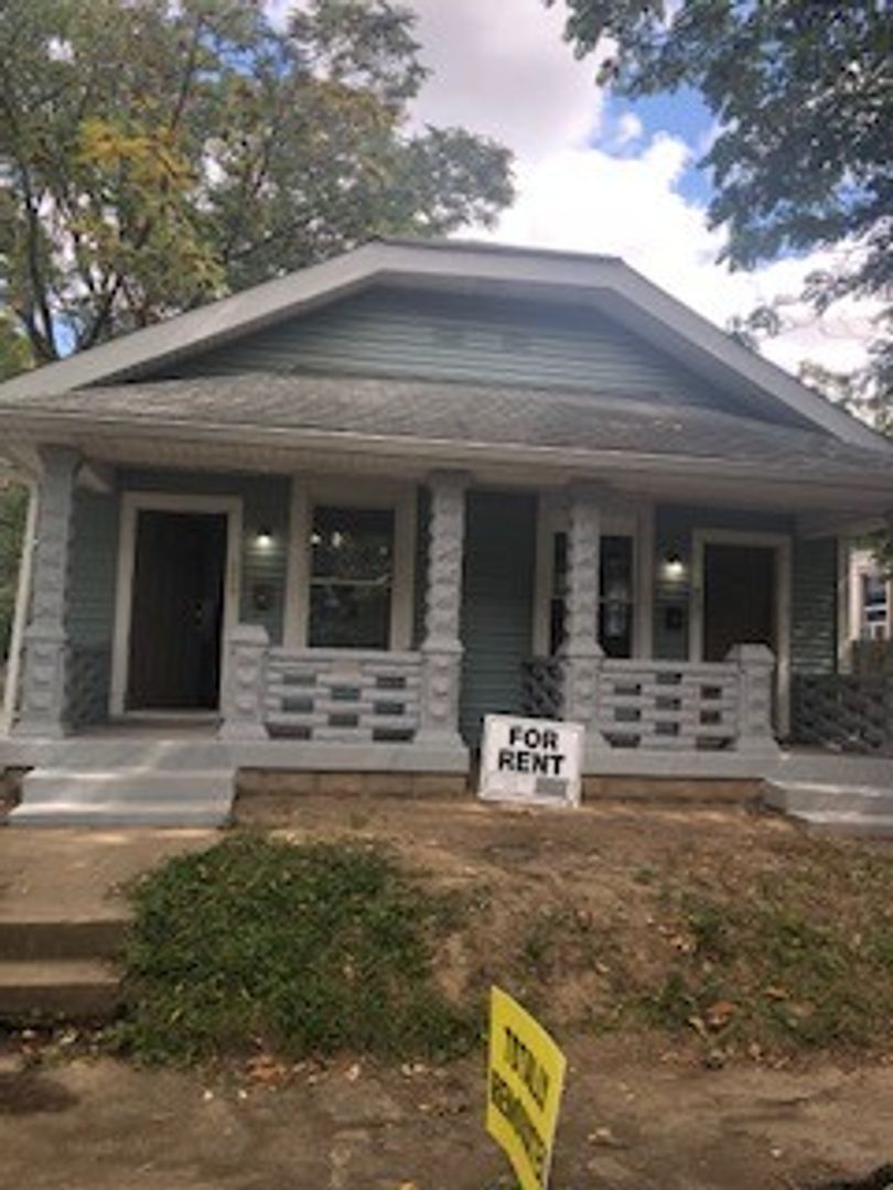 indianapolis House: 239 N Tacoma Avenue
