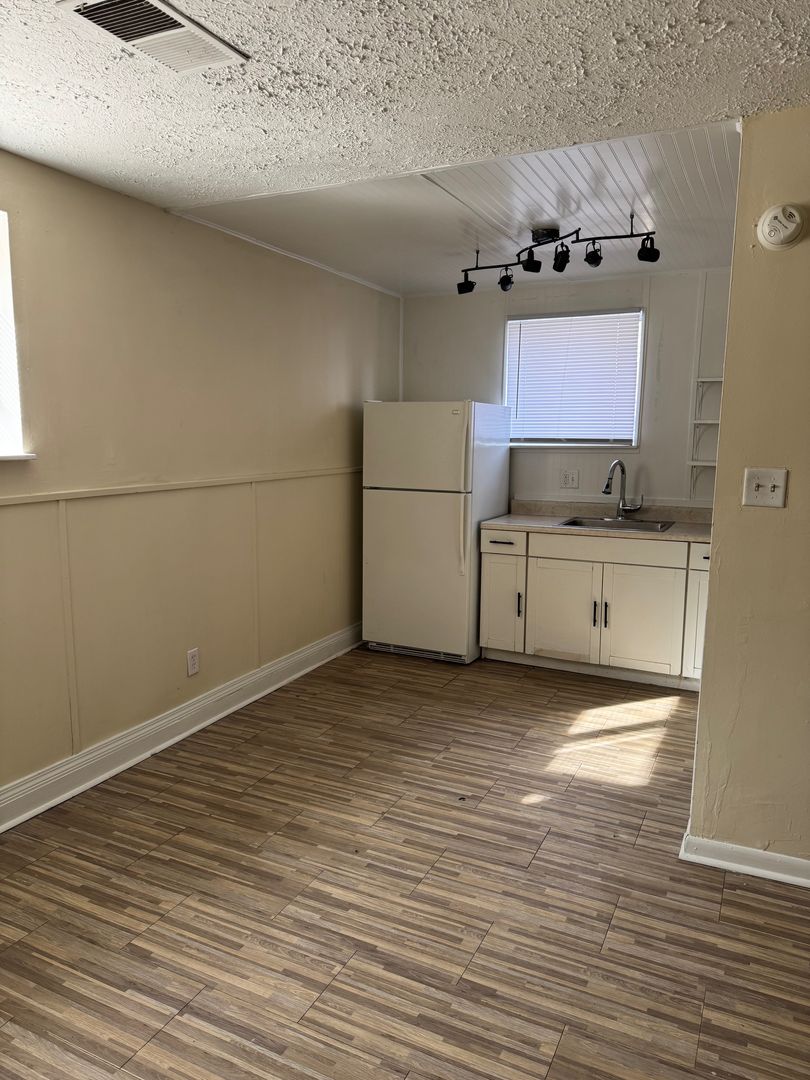 Indianapolis Apartment: 3575 Evergreen Ave