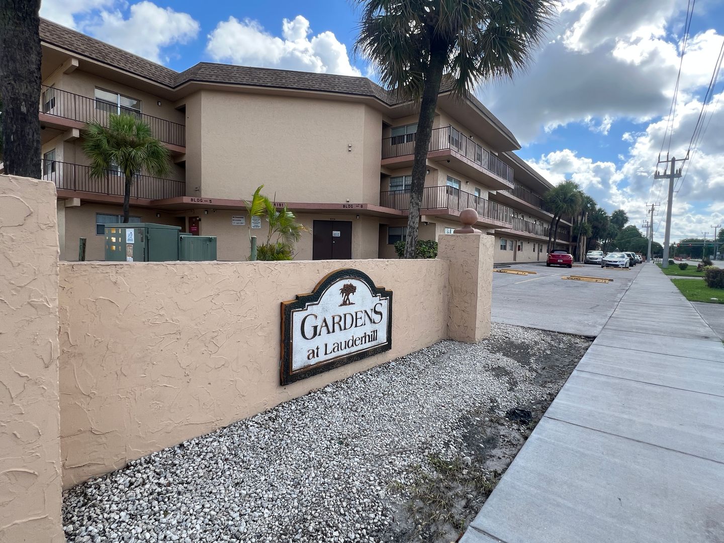 Lauderhill Condo: 4191 NW 26 Street Unit 172