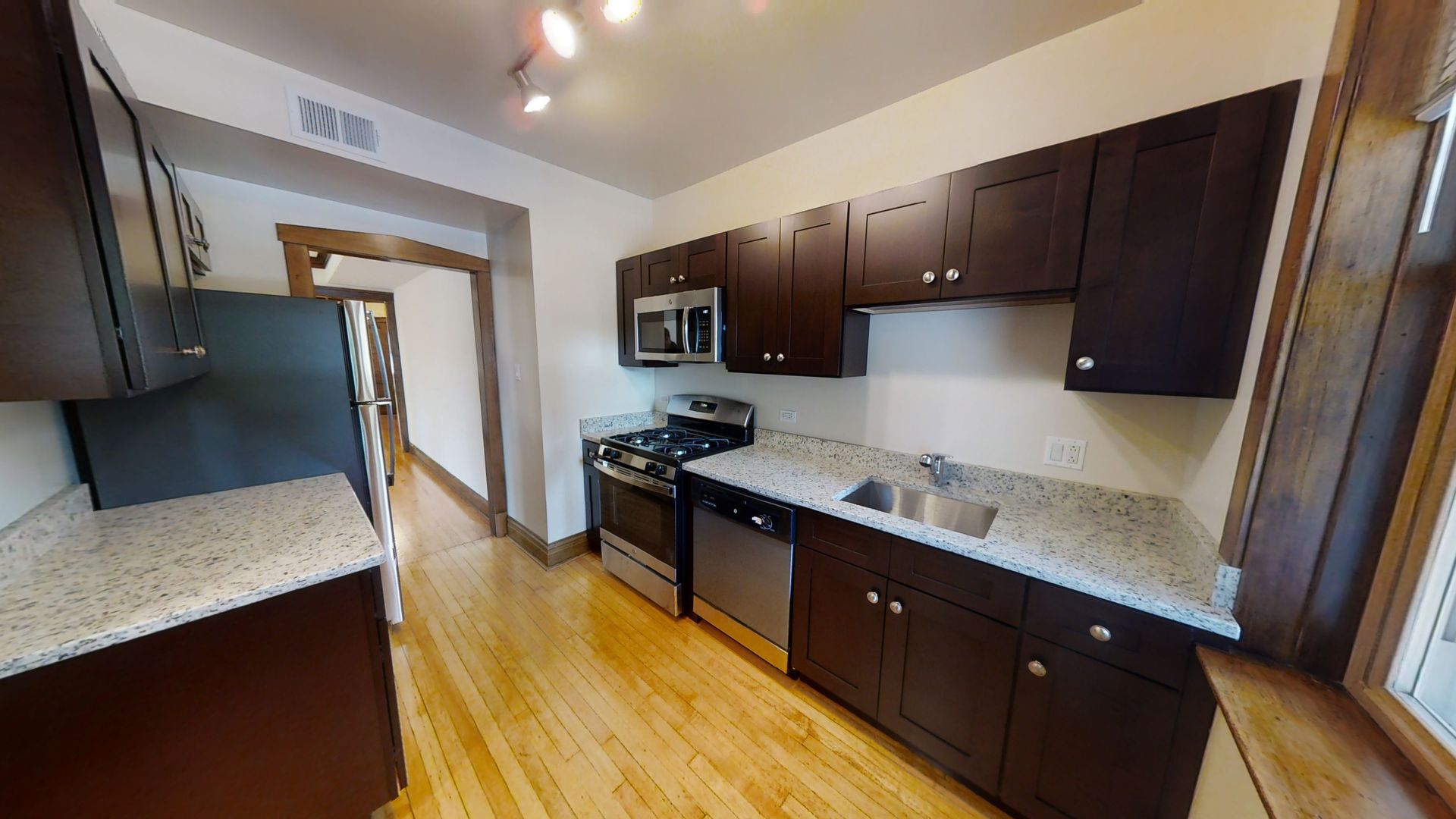 Chicago Apartment: 4815-17 N. Oakley