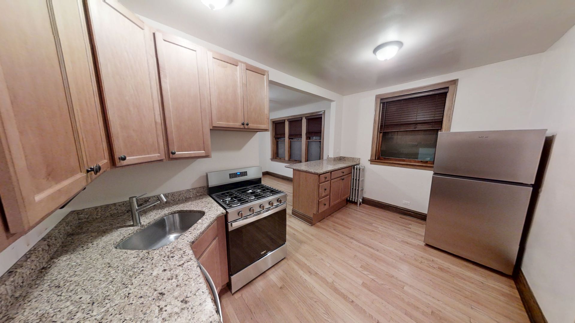 Chicago Apartment: 3211-19 W. Belle Plaine