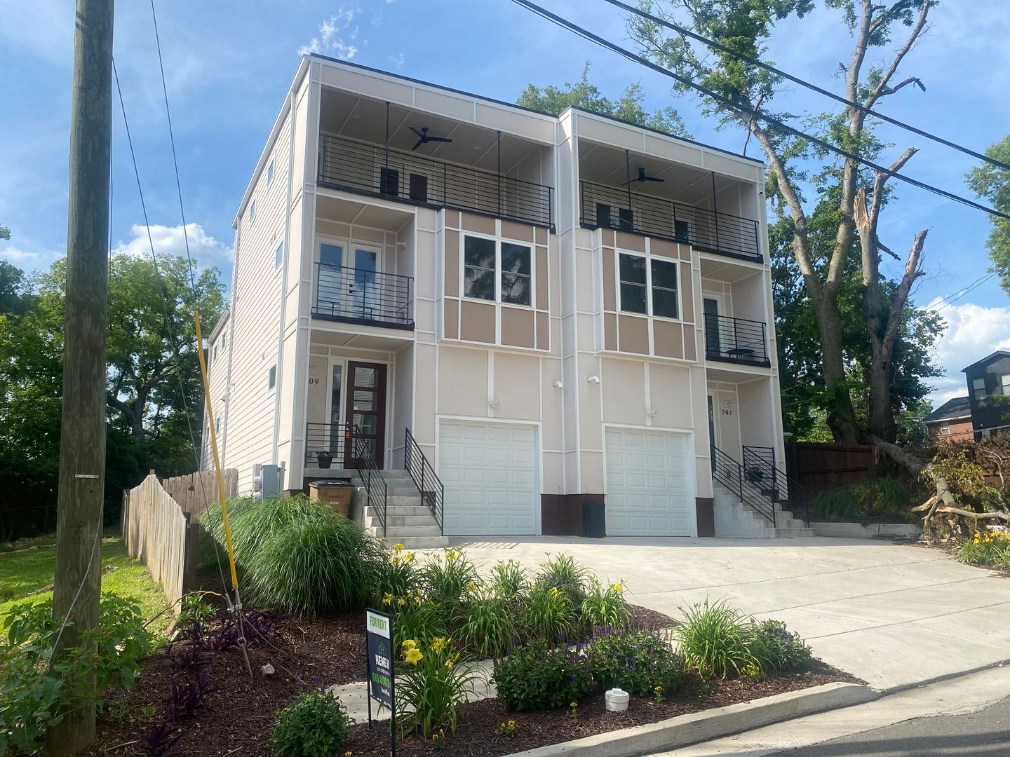 Nashville House: 709 Tral St